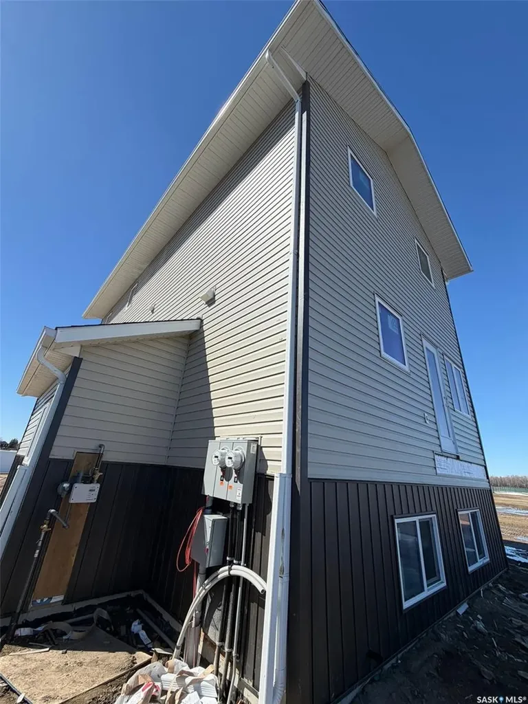 13 Clement Road Lanigan SK S0K 2M0