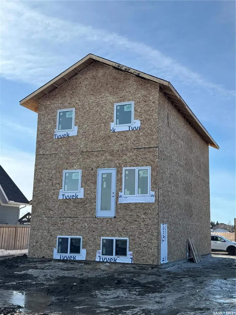 13 Clement Road Lanigan SK S0K 2M0
