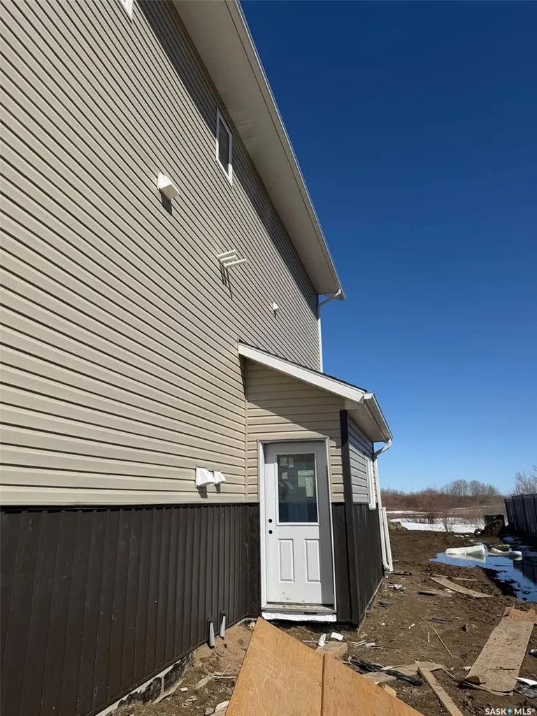 13 Clement Road Lanigan SK S0K 2M0