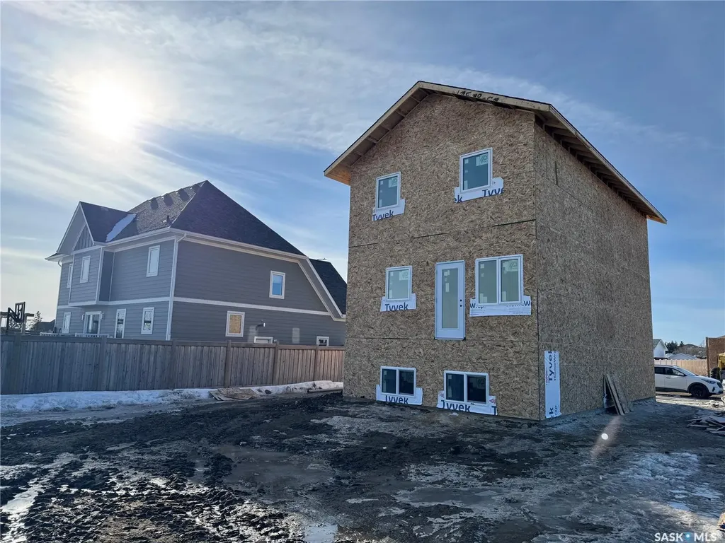 13 Clement Road Lanigan SK S0K 2M0