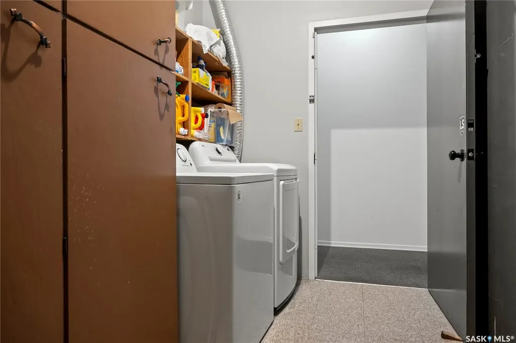 401 1st Street Montmartre SK S0G 3M0