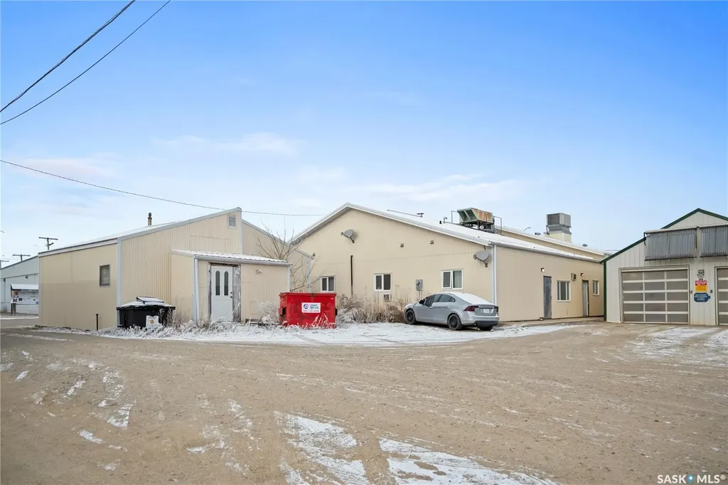 401 1st Street Montmartre SK S0G 3M0