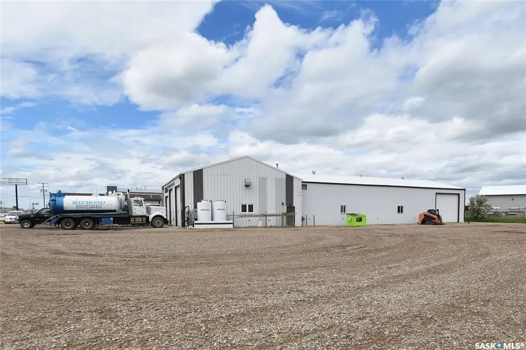 83-85 Escana Street Estevan SK S4A 0X1