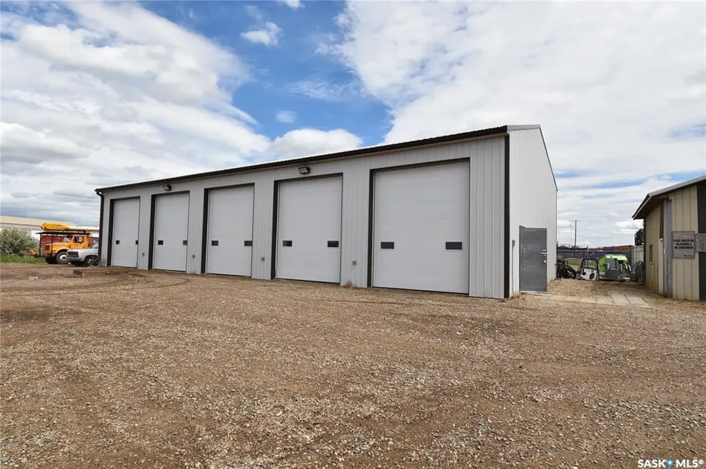 83-85 Escana Street Estevan SK S4A 0X1