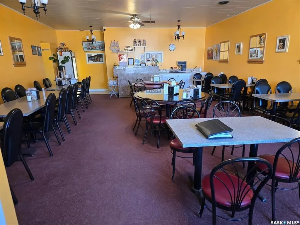 123 Mountain Street Strasbourg SK S0G 4V0