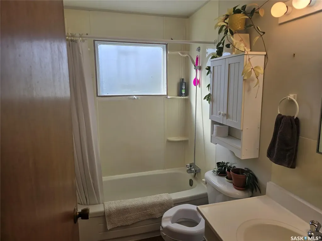 201 King Street Punnichy SK S0A 3C0
