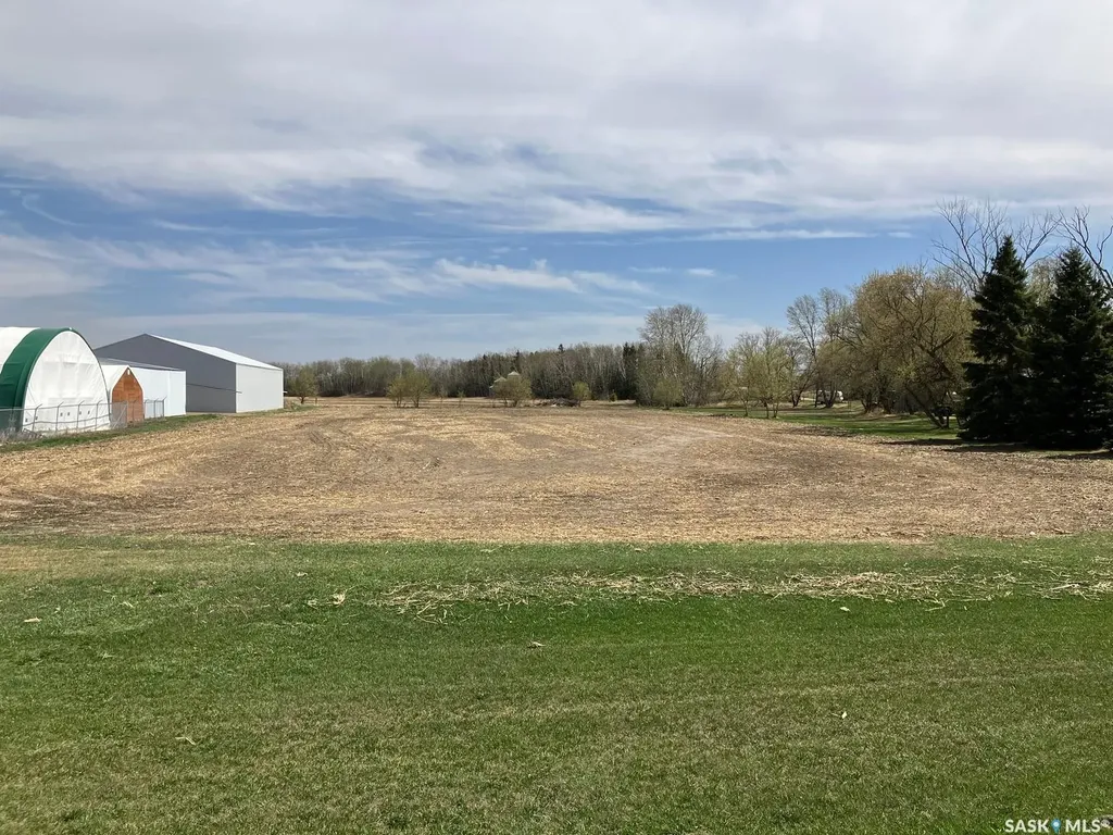 1625 35 Highway S Nipawin SK S0E 1E0