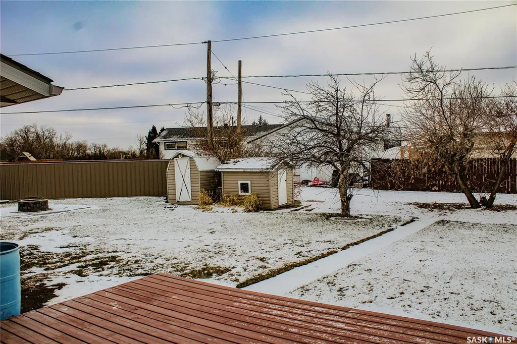 117 Saskatchewan Crescent Kinistino SK S0J 0A6