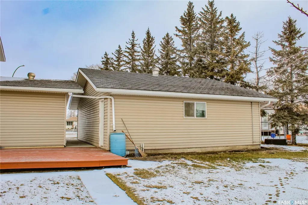 117 Saskatchewan Crescent Kinistino SK S0J 0A6