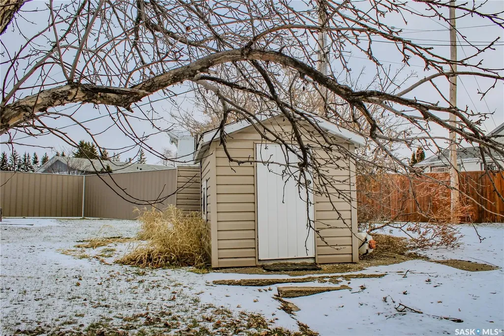 117 Saskatchewan Crescent Kinistino SK S0J 0A6