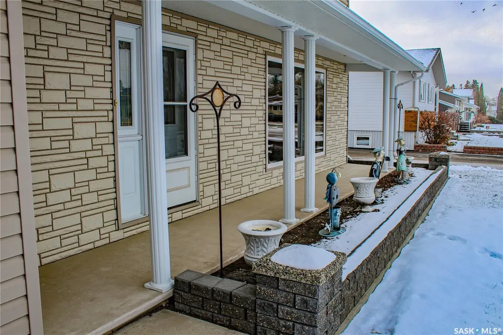 117 Saskatchewan Crescent Kinistino SK S0J 0A6