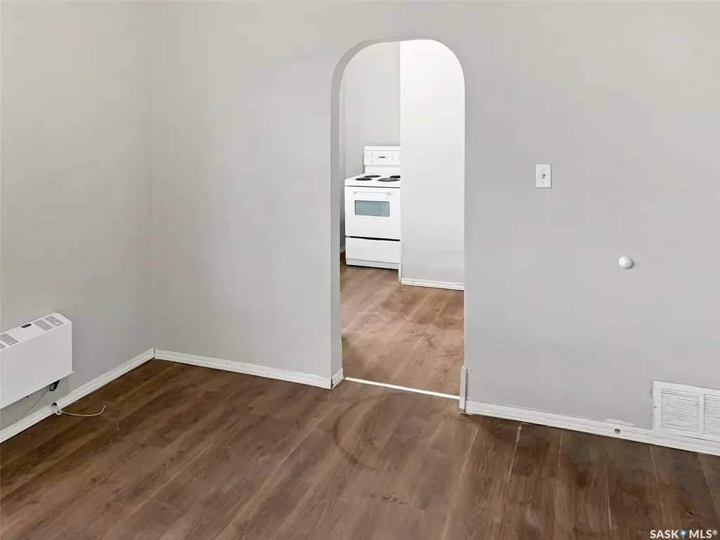 301 Cheadle Street E Swift Current SK S9H 1G5