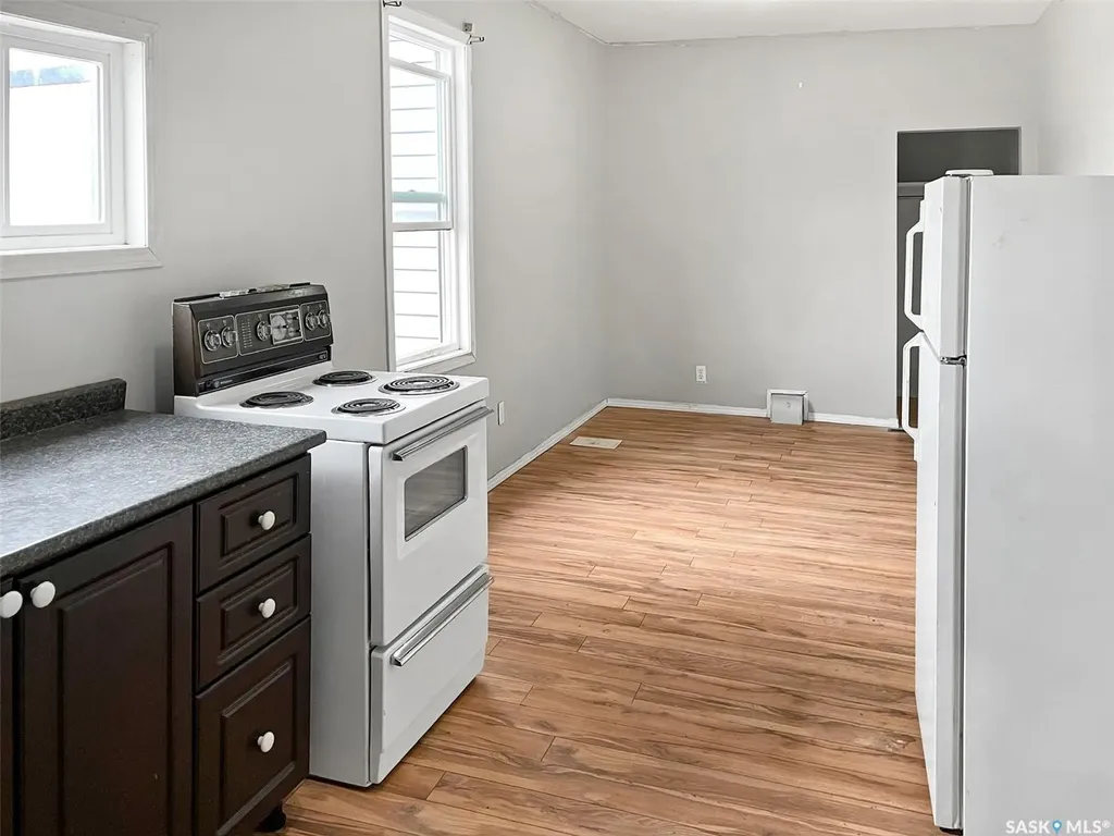301 Cheadle Street E Swift Current SK S9H 1G5