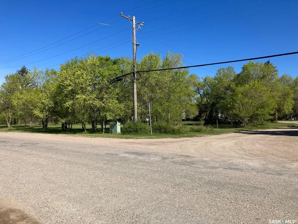 100-104 Princess Street Nipawin SK S0E 1E0
