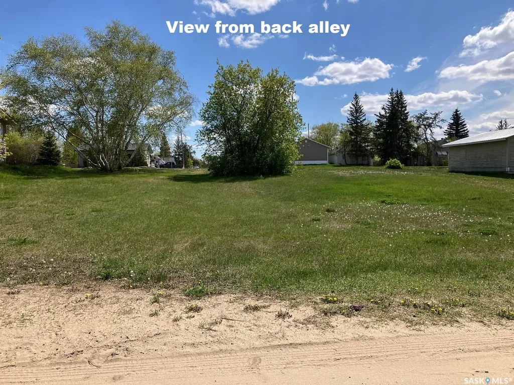 521 1st Street W Nipawin SK S0E 1E0
