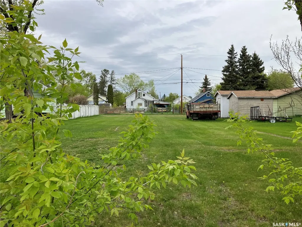 405 8th Avenue W Nipawin SK S0E 1E0