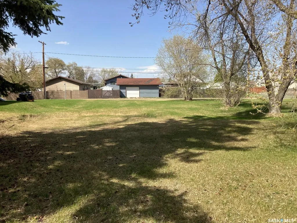 621 10th Avenue W Nipawin SK S0E 1E0