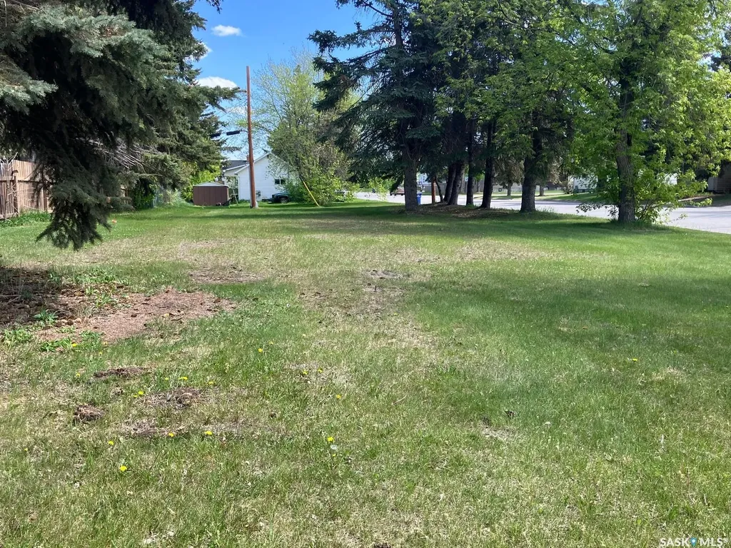 911 7th Street W Nipawin SK S0E 1E0