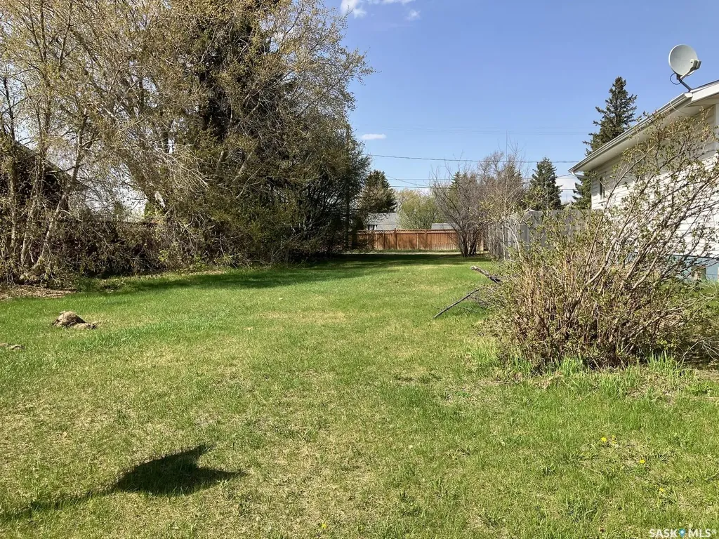709 10th Avenue W Nipawin SK S0E 1E0