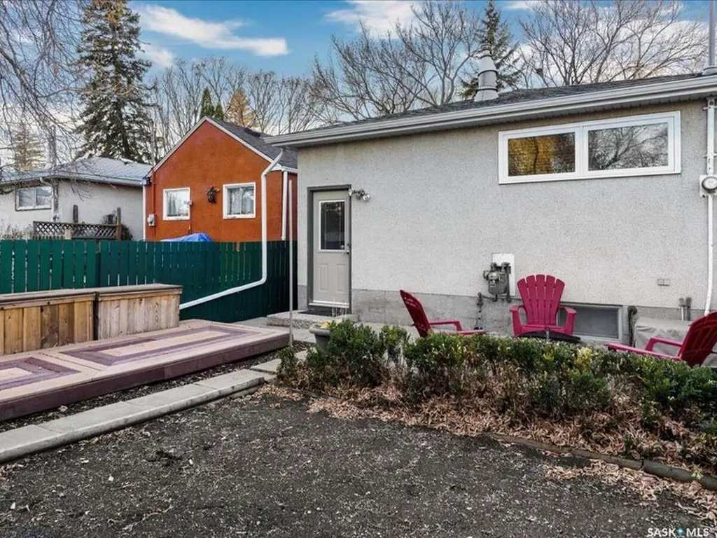 2529 Atkinson Street Regina SK S4N 3X8