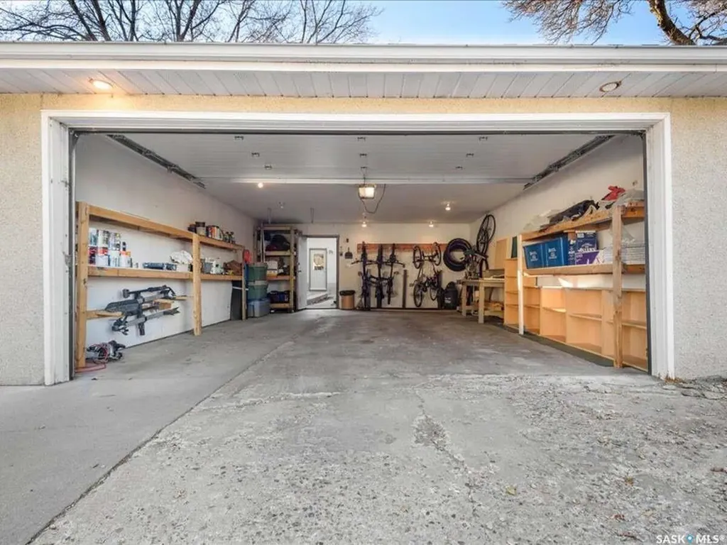 2529 Atkinson Street Regina SK S4N 3X8