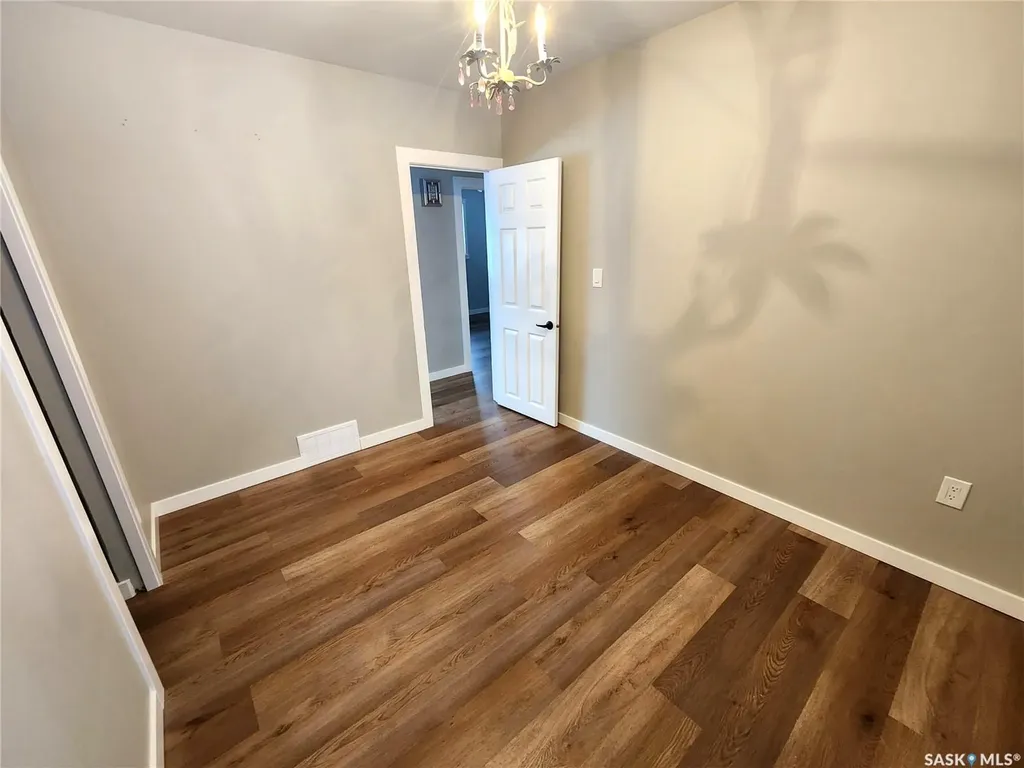 1533 Young Street Estevan SK S4A 0J5