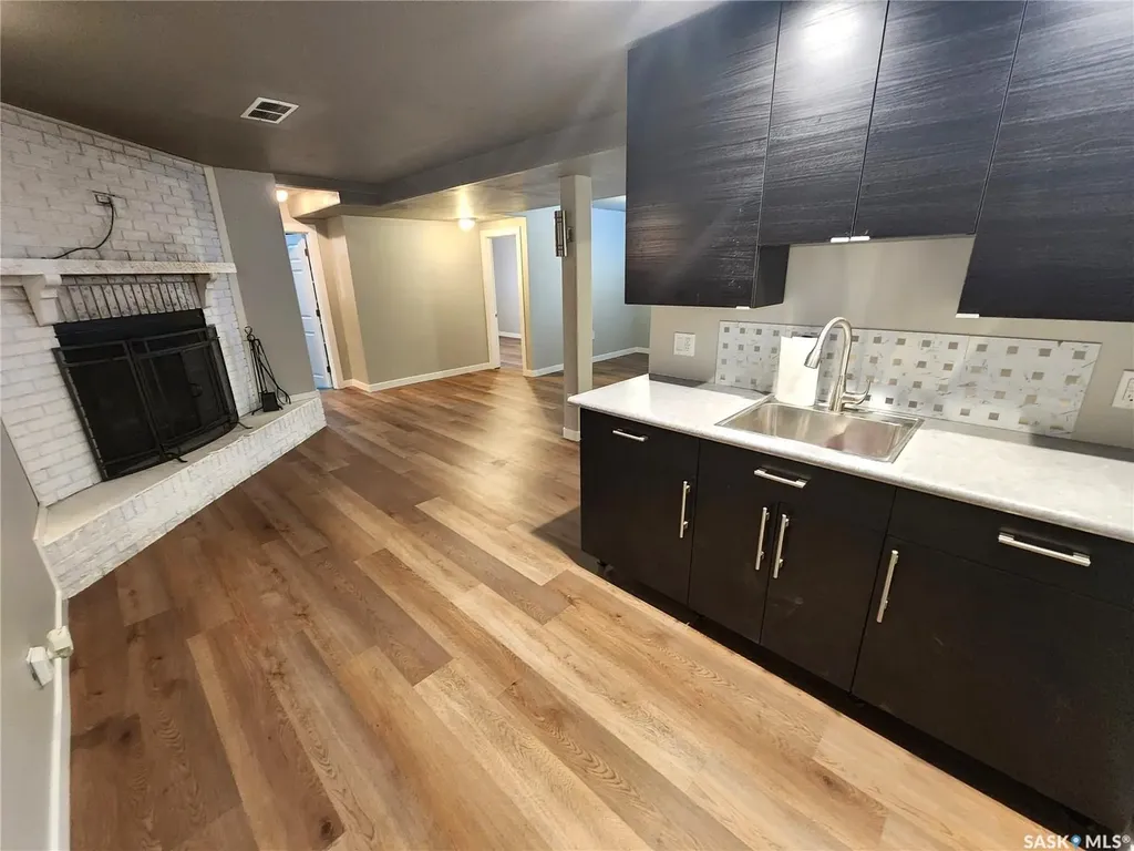 1533 Young Street Estevan SK S4A 0J5