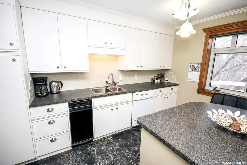 1809 Third Street Estevan SK S4A 0T1