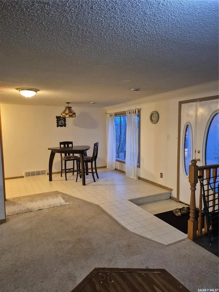 1809 Third Street Estevan SK S4A 0T1