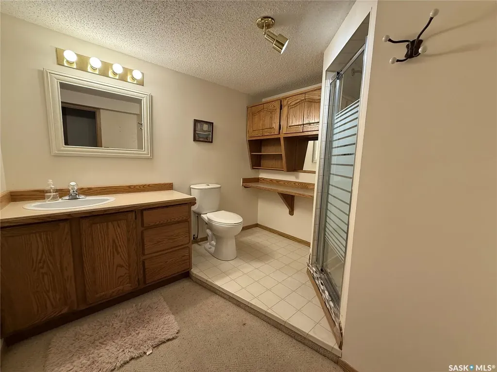 1809 Third Street Estevan SK S4A 0T1