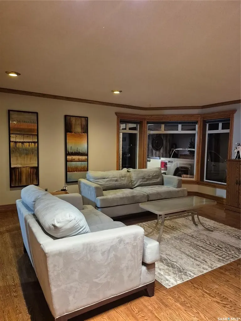 1809 Third Street Estevan SK S4A 0T1