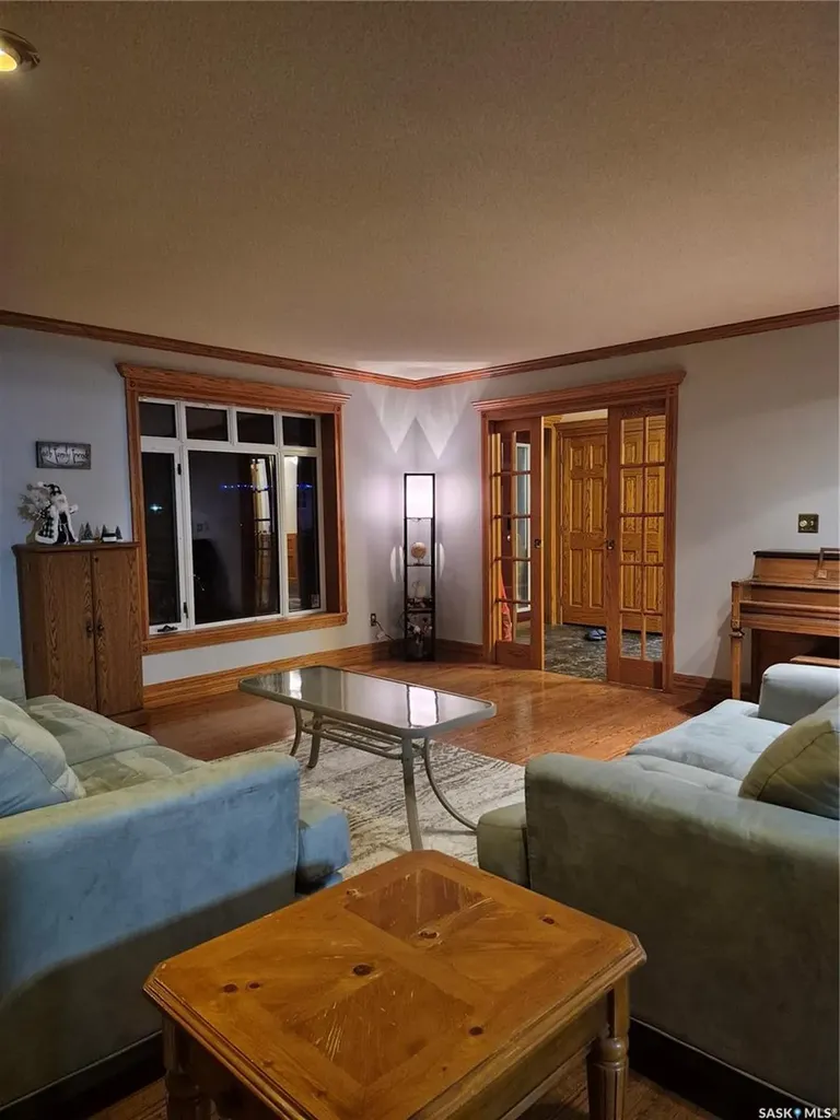 1809 Third Street Estevan SK S4A 0T1