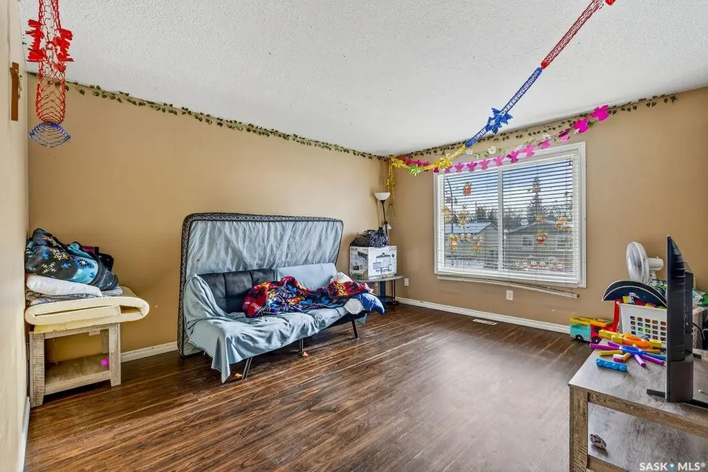 1812/1816 16th Street W Prince Albert SK S6V 5Y2