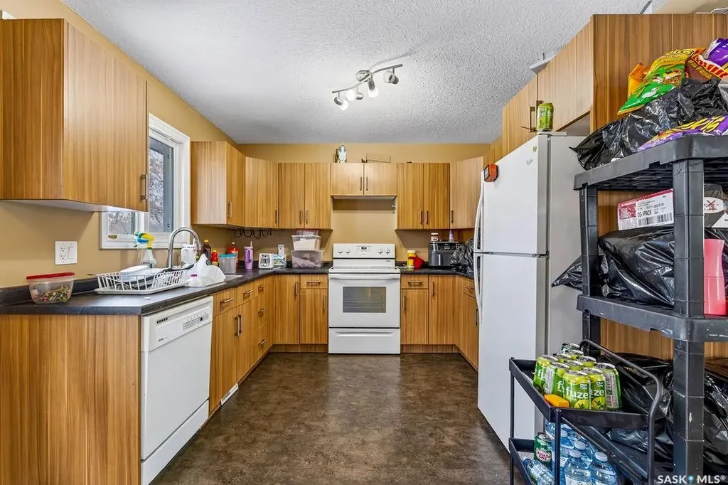 1812/1816 16th Street W Prince Albert SK S6V 5Y2