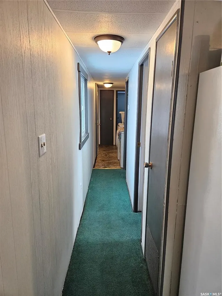 702 Railway Avenue Arcola SK S0C 0G0