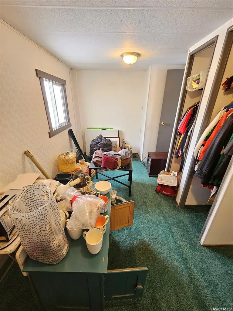 702 Railway Avenue Arcola SK S0C 0G0