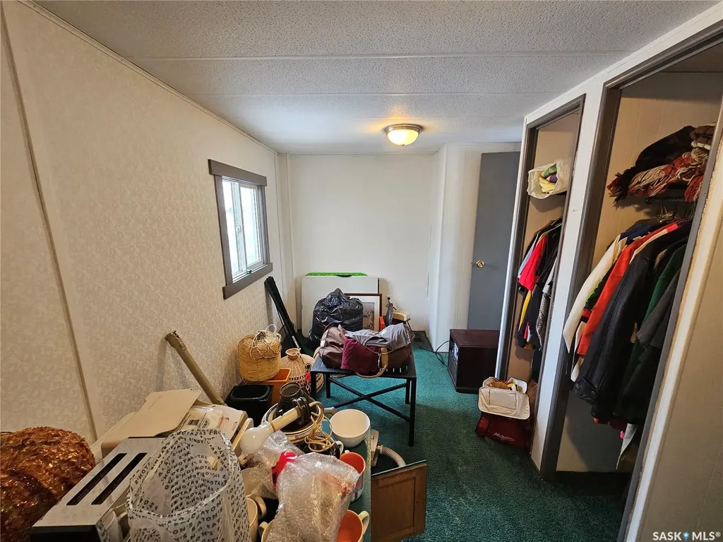 702 Railway Avenue Arcola SK S0C 0G0