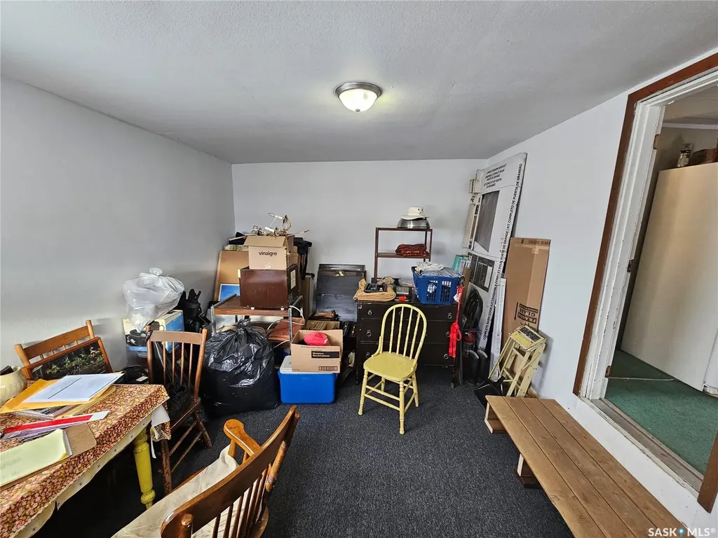 702 Railway Avenue Arcola SK S0C 0G0