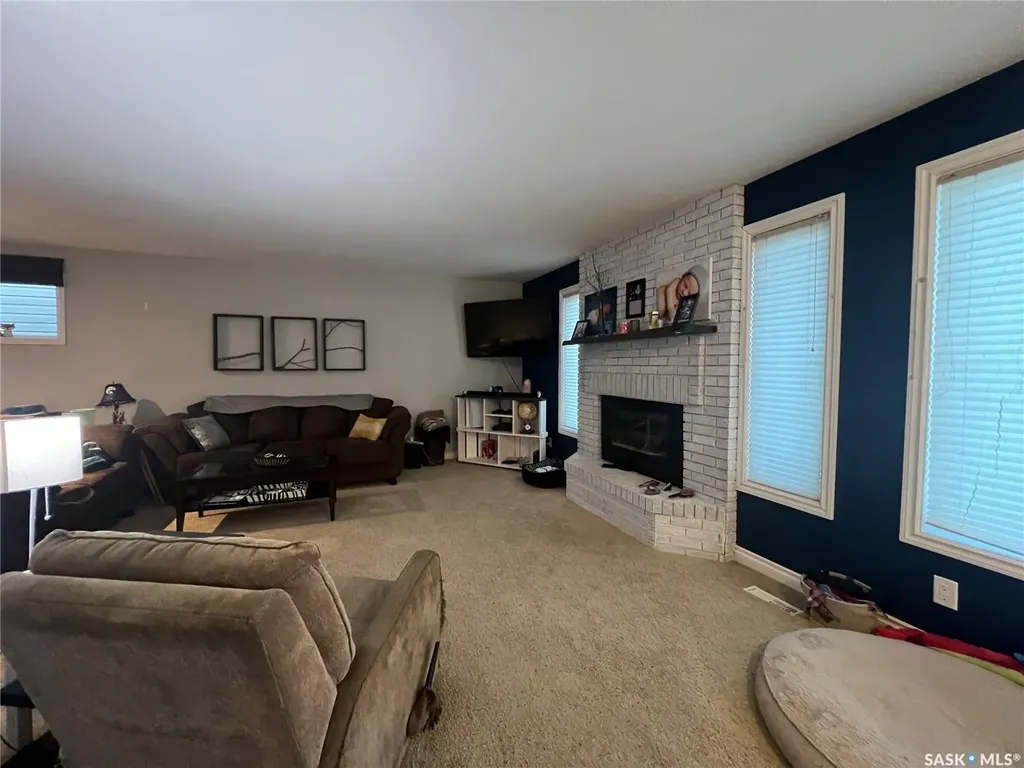 235 George Crescent Esterhazy SK S0A 0X0