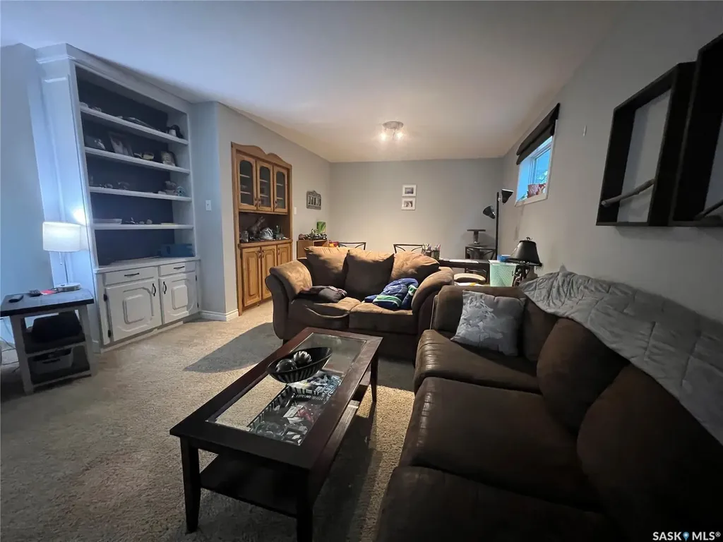 235 George Crescent Esterhazy SK S0A 0X0