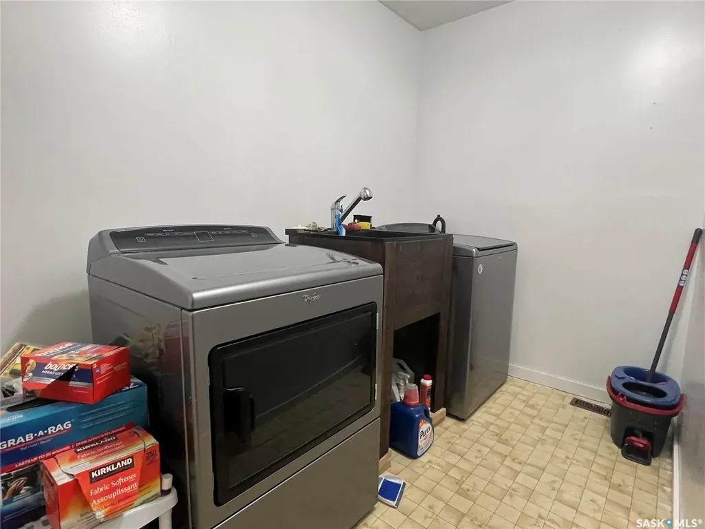 235 George Crescent Esterhazy SK S0A 0X0