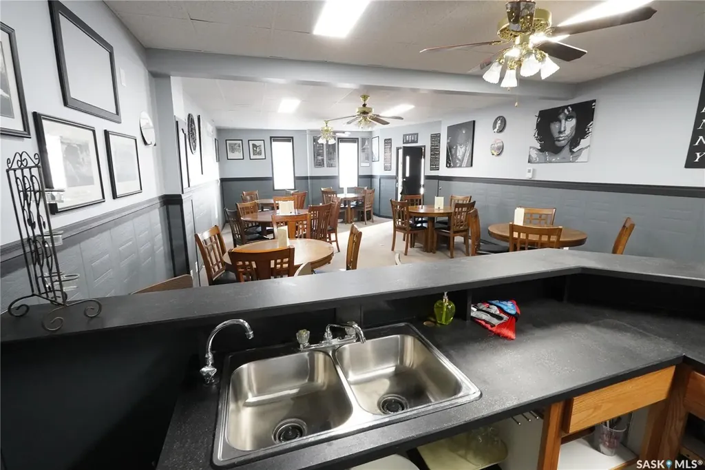 408 Main Street Gravelbourg SK S0H 1X0