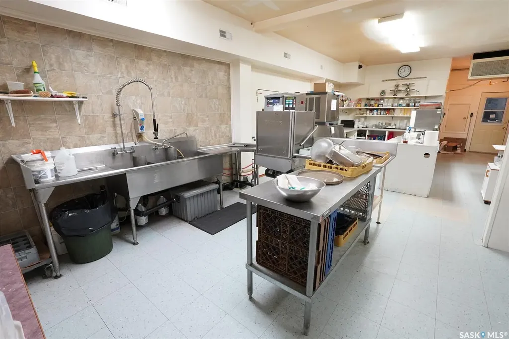 408 Main Street Gravelbourg SK S0H 1X0