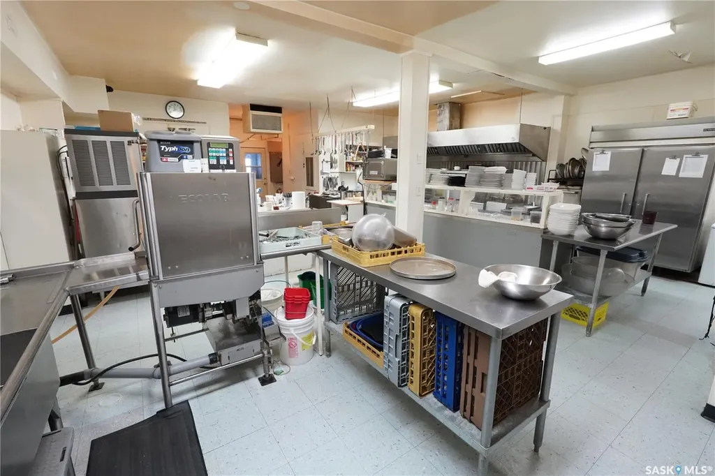 408 Main Street Gravelbourg SK S0H 1X0