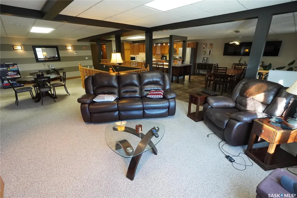 408 Main Street Gravelbourg SK S0H 1X0
