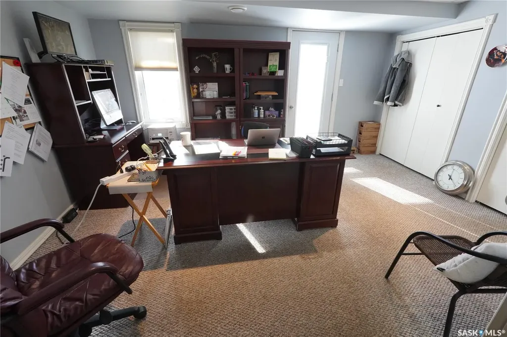 408 Main Street Gravelbourg SK S0H 1X0