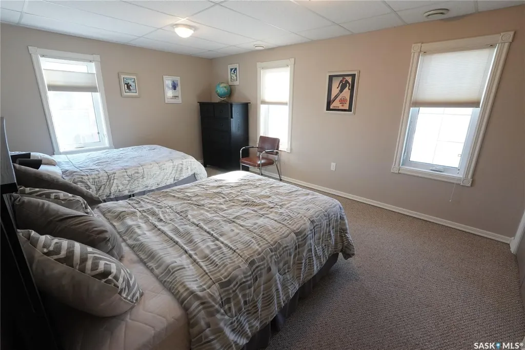 408 Main Street Gravelbourg SK S0H 1X0