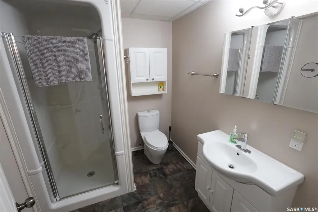 408 Main Street Gravelbourg SK S0H 1X0