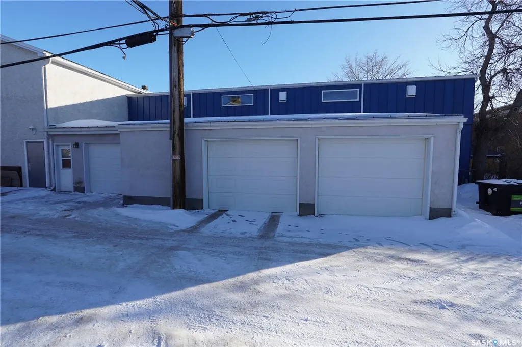 408 Main Street Gravelbourg SK S0H 1X0