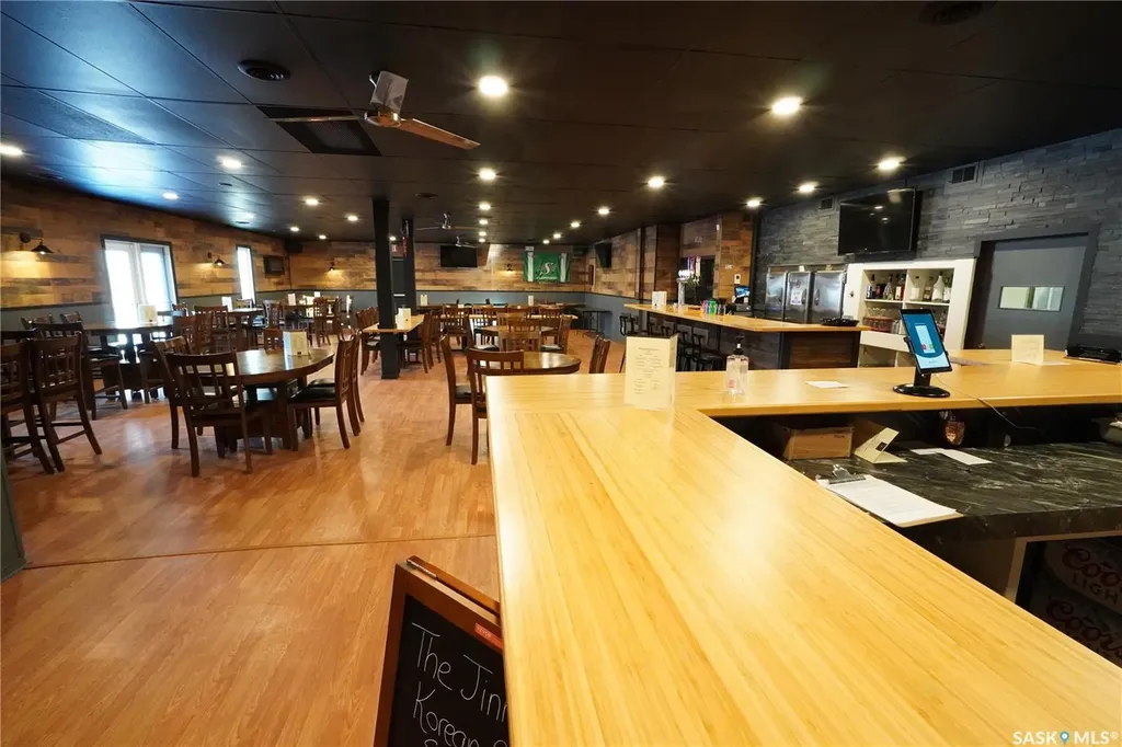 408 Main Street Gravelbourg SK S0H 1X0